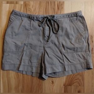 Eddie Bauer active shorts with drawstring women's size 12
